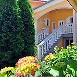 Suitable Summer Apartament *