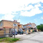 Suitable Summer Apartament *
