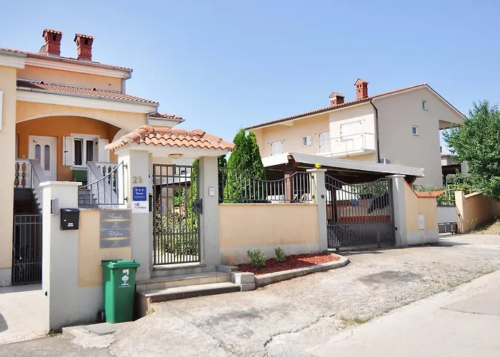 Suitable Summer Apartment Pula