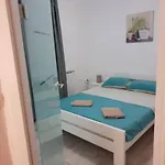 Suitable Summer Apartment Pula