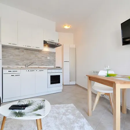 Apartman Suitable Summer *