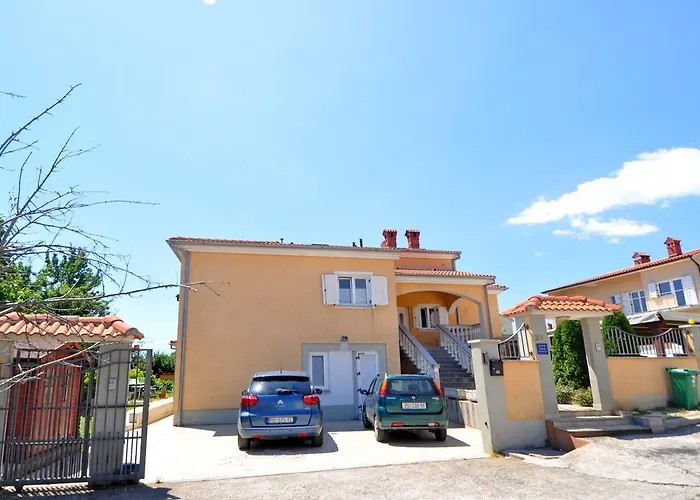 Suitable Summer * Pola