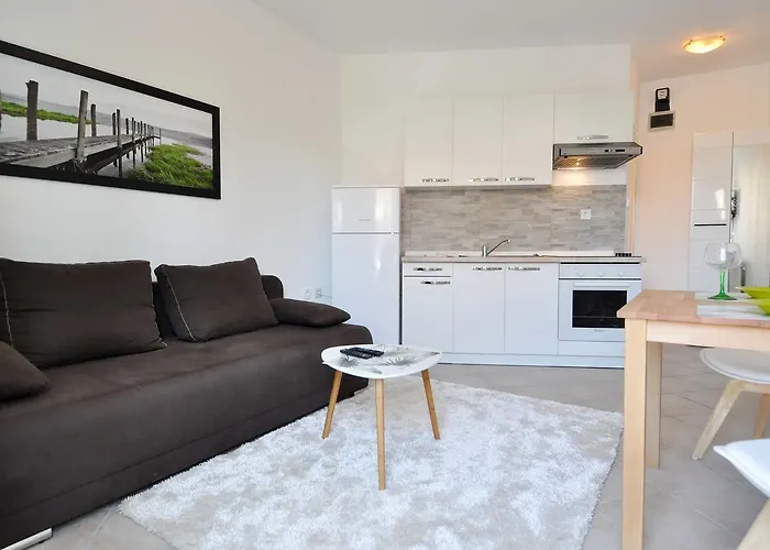 Suitable Summer Apartament Pula