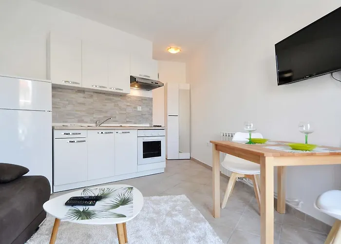 Apartament Suitable Summer *